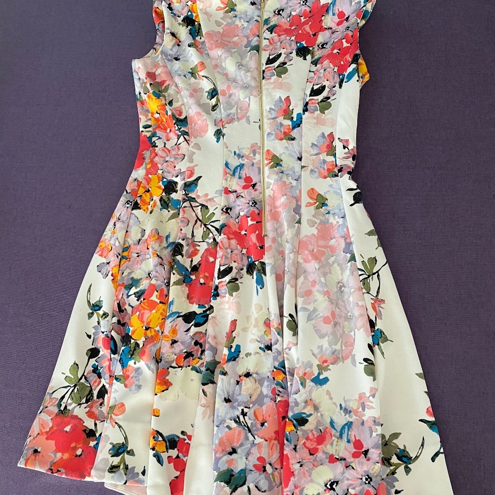 Just… Taylor Floral Swing Dress Size 8 woman’s